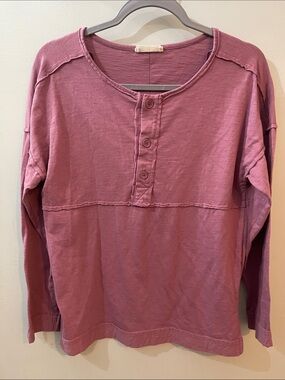 New in boutique small Mauve Long Sleeve Henley Top raw hem sweatshirt